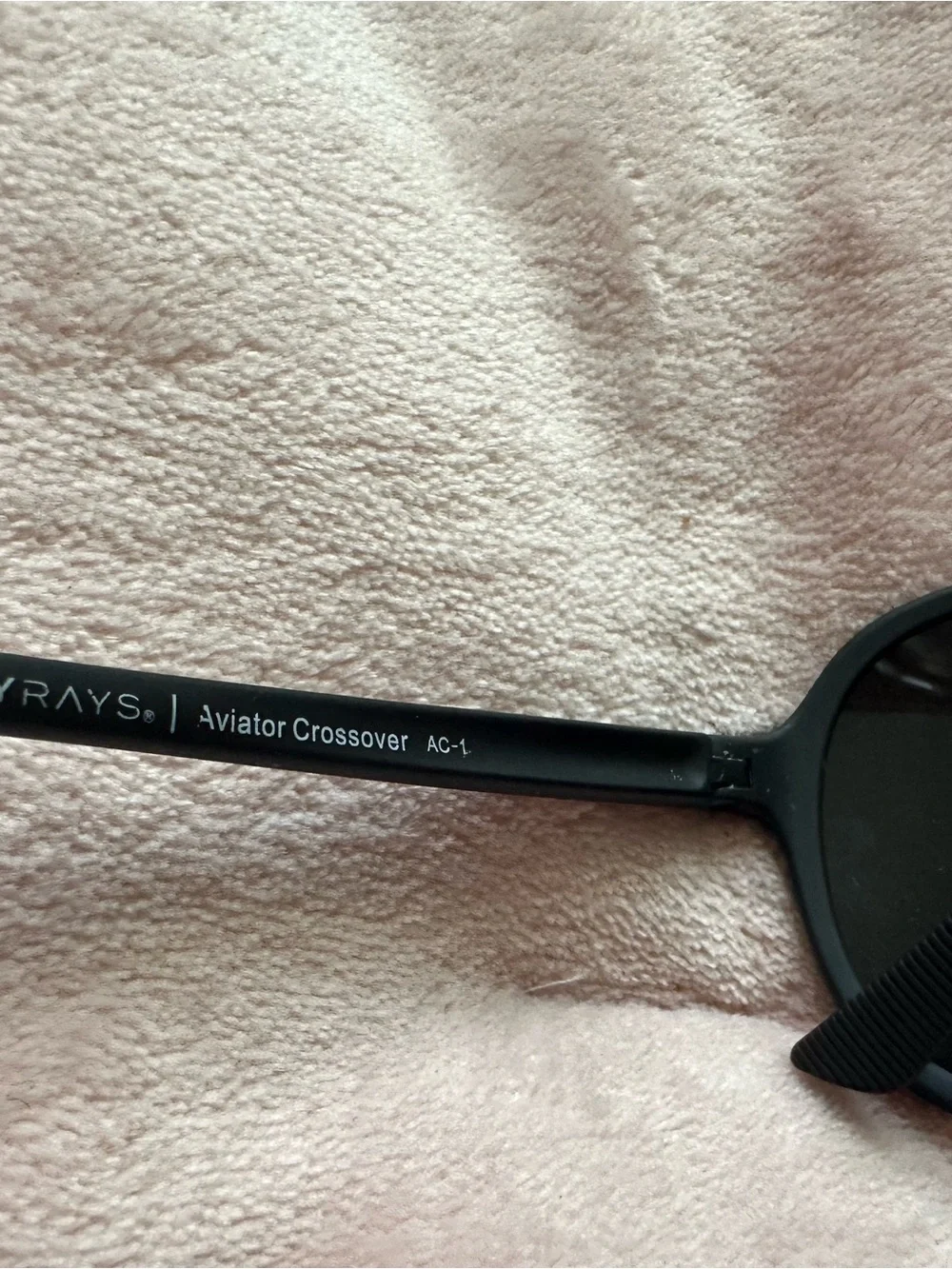 Women's Shady Rays Polarized Black Aviators - no scratches, worn once EUC